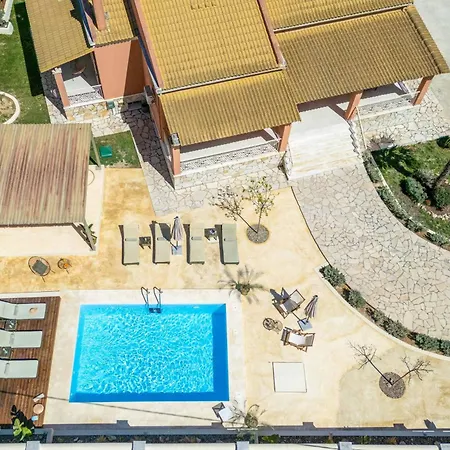 Villa Loukiana *